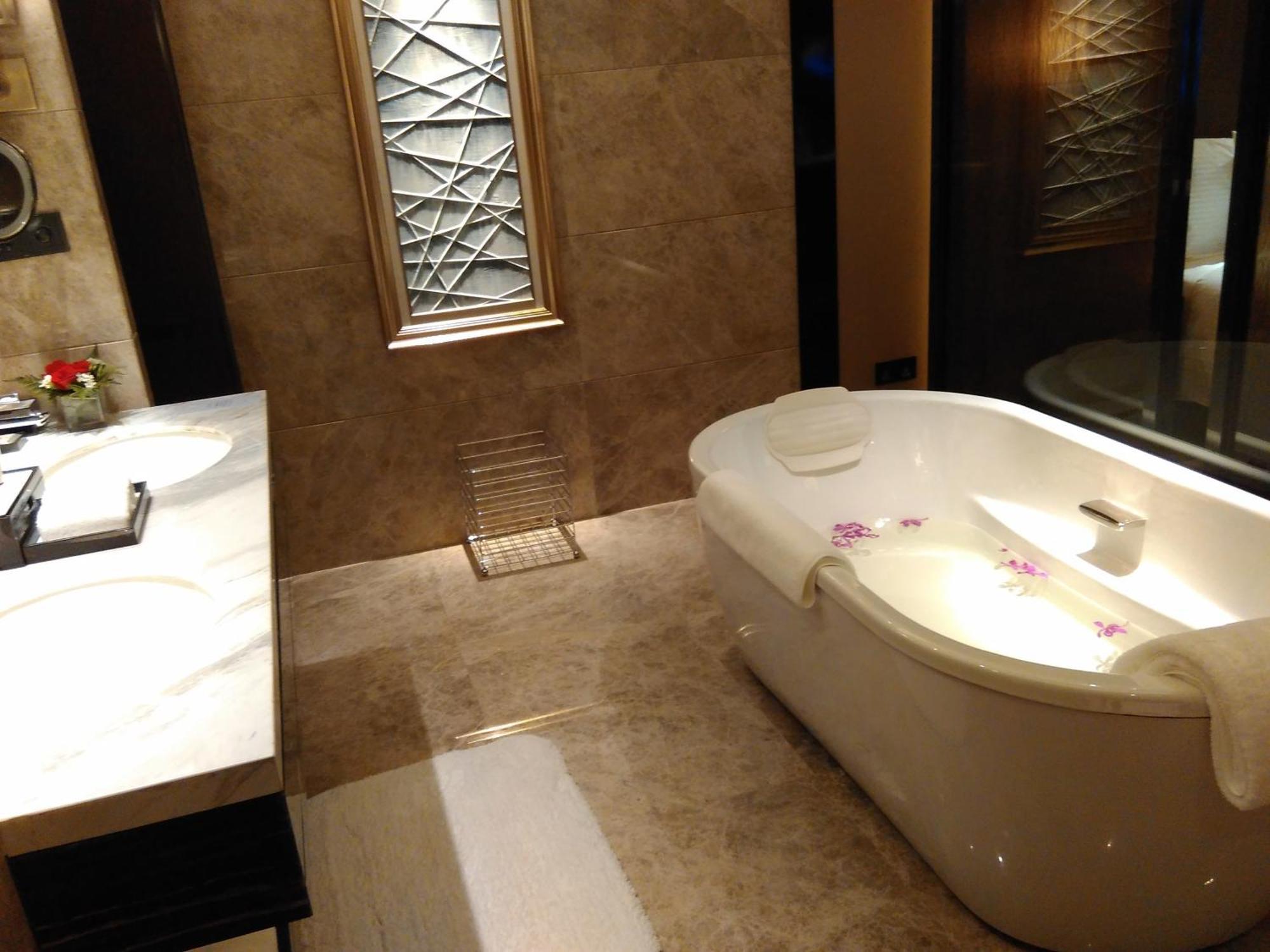 Wanda Realm Hotel Dongying Ruang foto